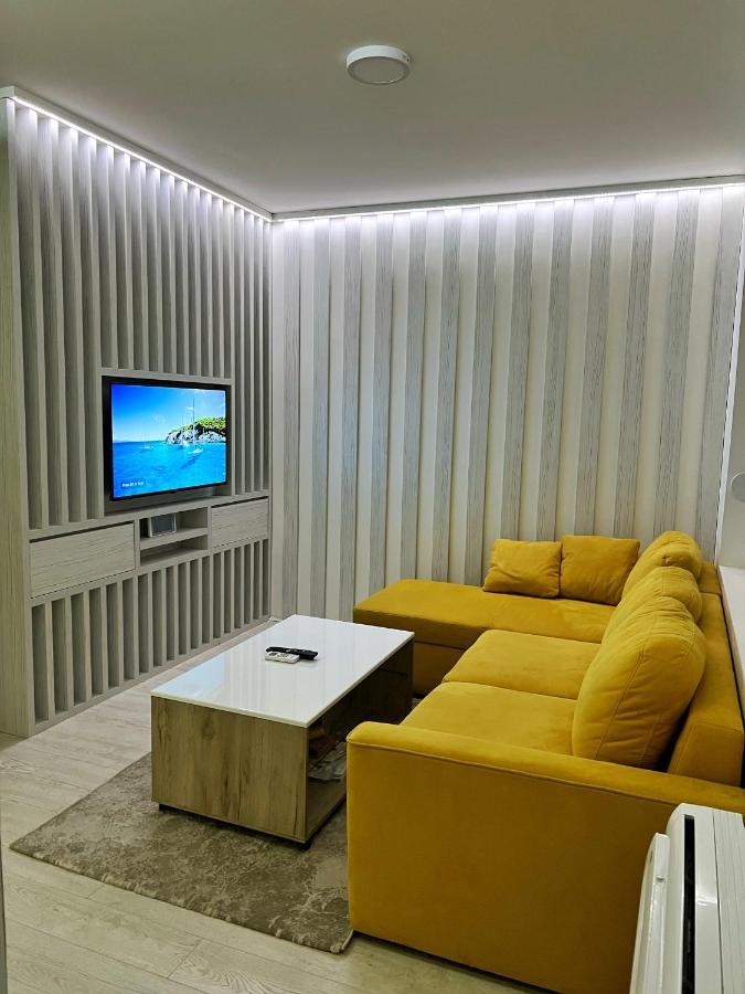 شقة Nikšić  في Center Deluxe Studio المظهر الخارجي الصورة