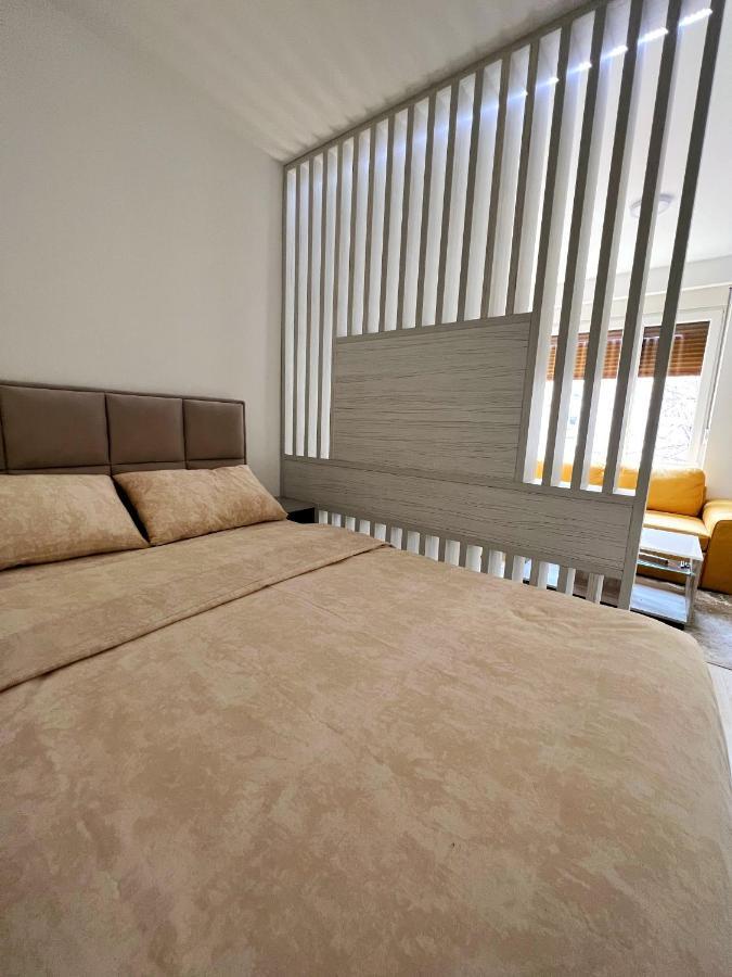 شقة Nikšić  في Center Deluxe Studio المظهر الخارجي الصورة
